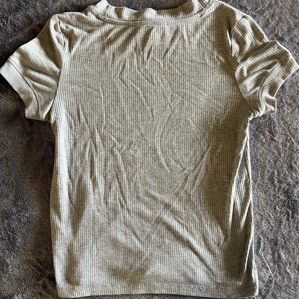 Hippie Rose Gray Ribbed Crew Neck Top XS - Picture 2 of 3